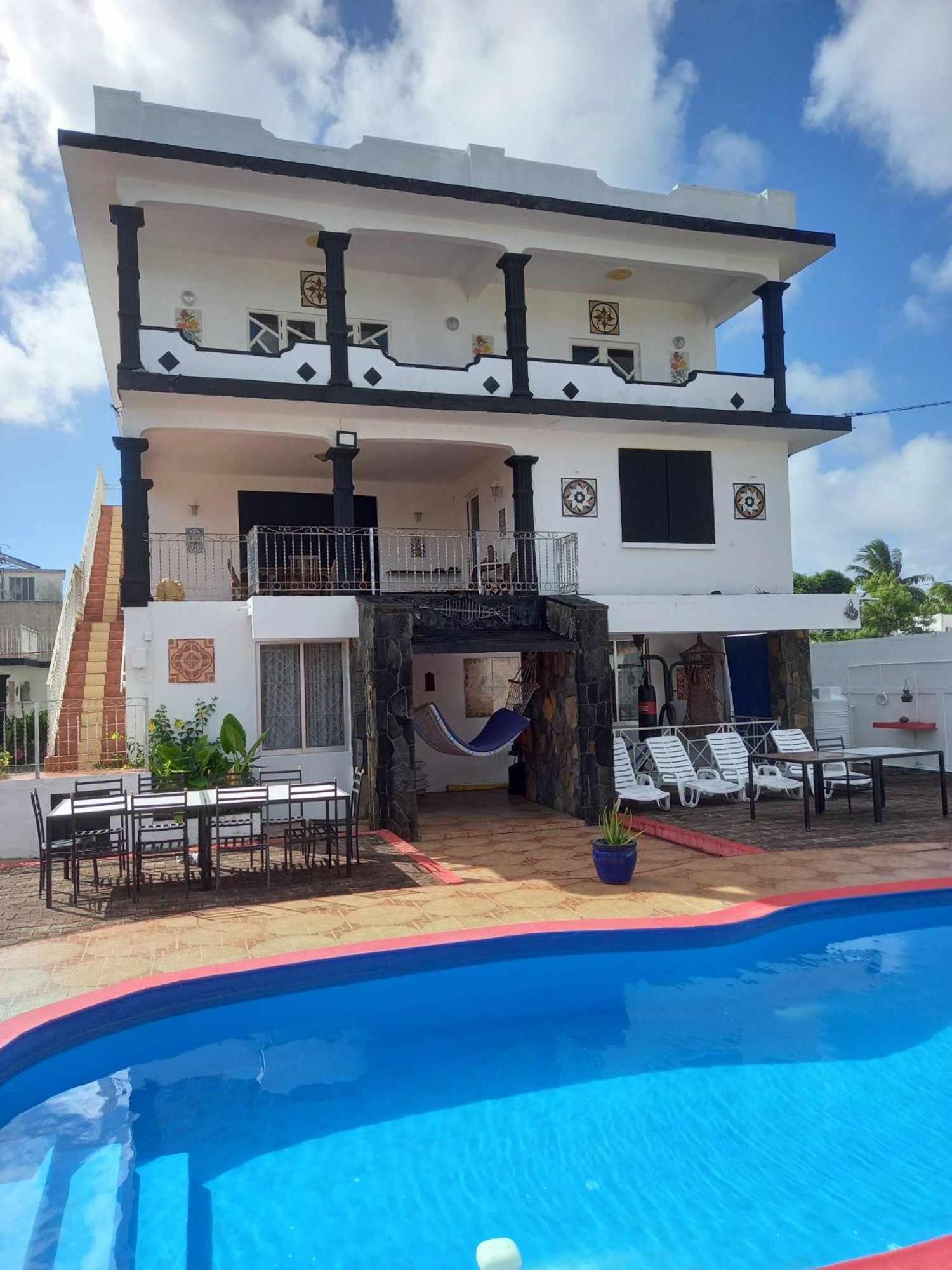 L'Appartement Azurev Pereybere Beach Bagian luar foto